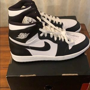 NEW Nike Air Jordan One, black and white, 9.5